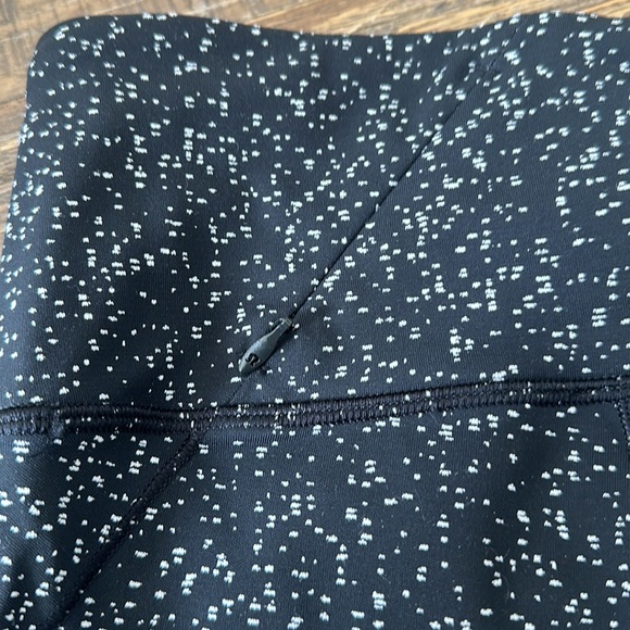 Lululemon Rebel Runner Crop - Picture 7 of 10